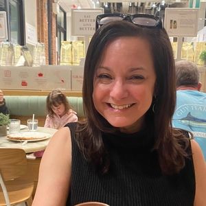 Meet your Posher, Gia